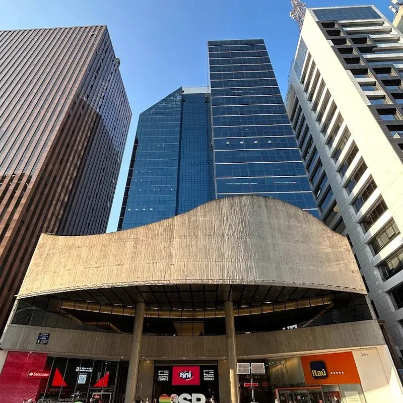 Fachada do consultório de psicologia na Avenida Paulista, São Paulo